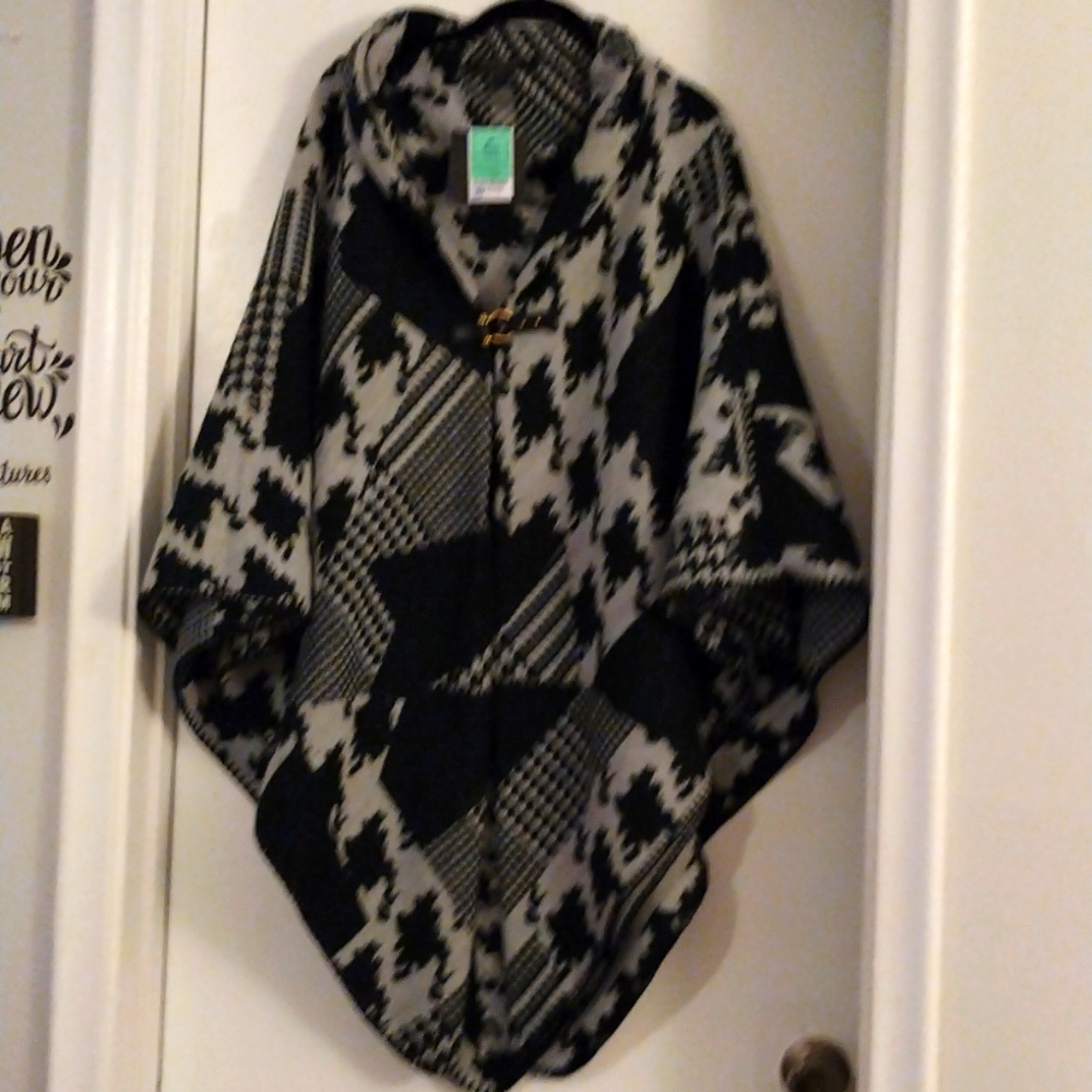 Brand New Black and White Cape